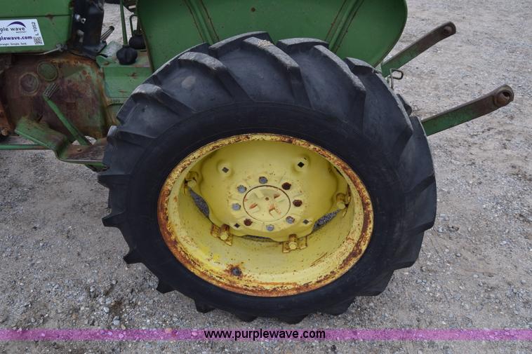 image for item L1052 John Deere 1020 tractor