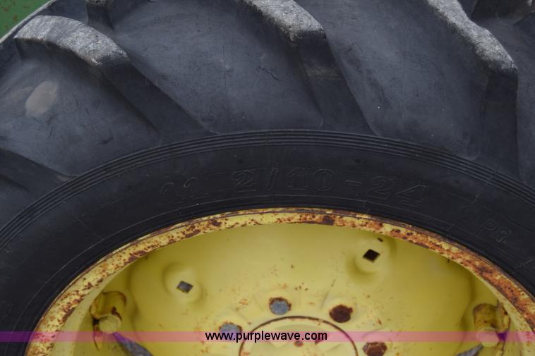 image for item L1052 John Deere 1020 tractor