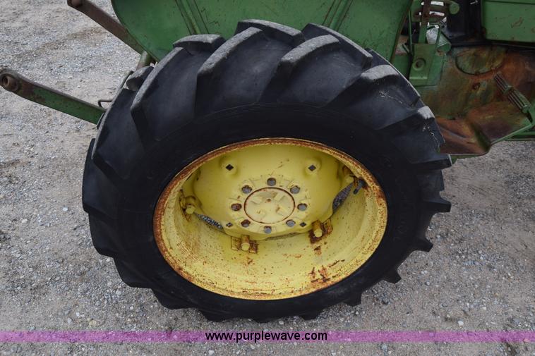 image for item L1052 John Deere 1020 tractor
