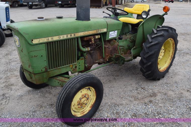 image for item L1052 John Deere 1020 tractor