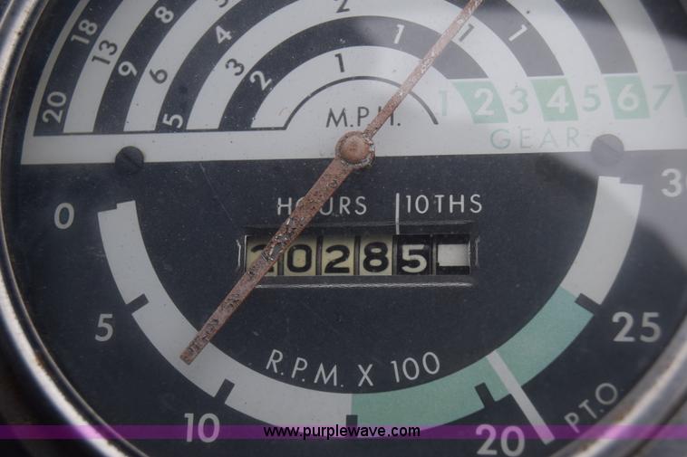 image for item L1052 John Deere 1020 tractor