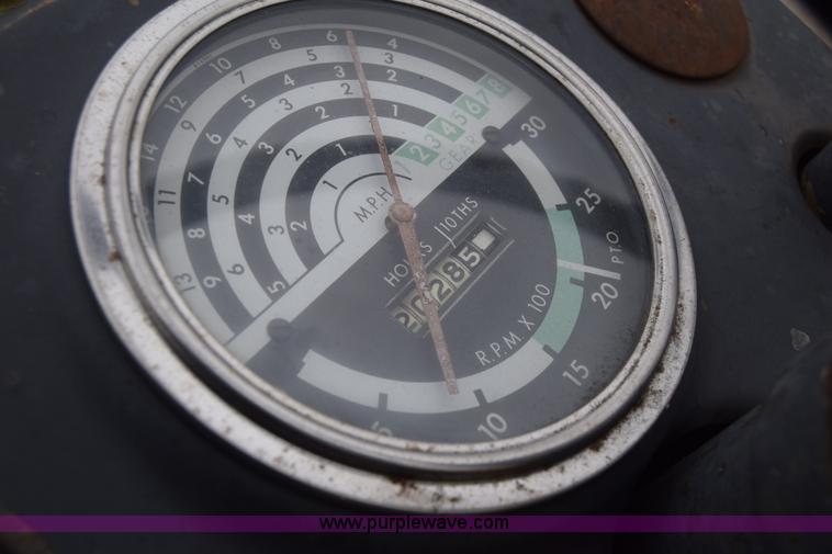 image for item L1052 John Deere 1020 tractor