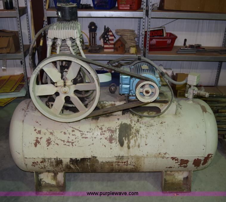 image for item L1070 Kellogg American air compressor