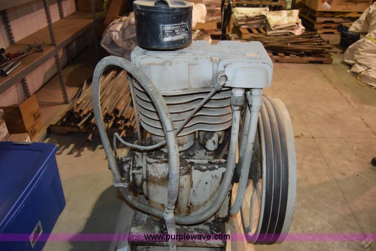 image for item L1070 Kellogg American air compressor