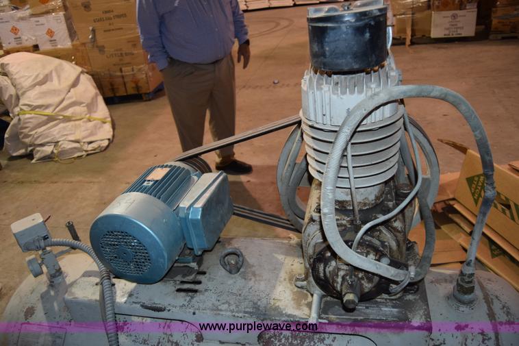 image for item L1070 Kellogg American air compressor