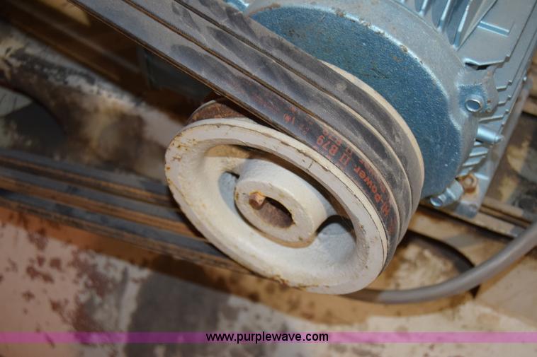 image for item L1070 Kellogg American air compressor