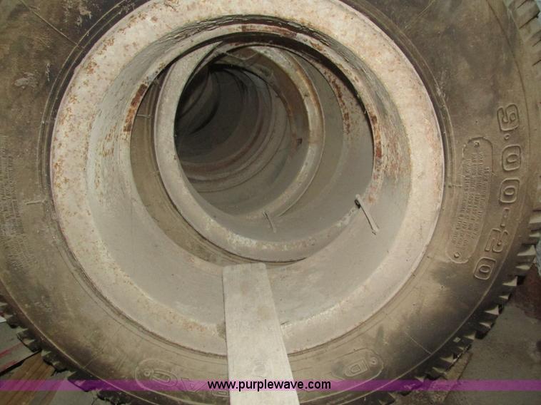 image for item AV9026 Assorted automotive parts