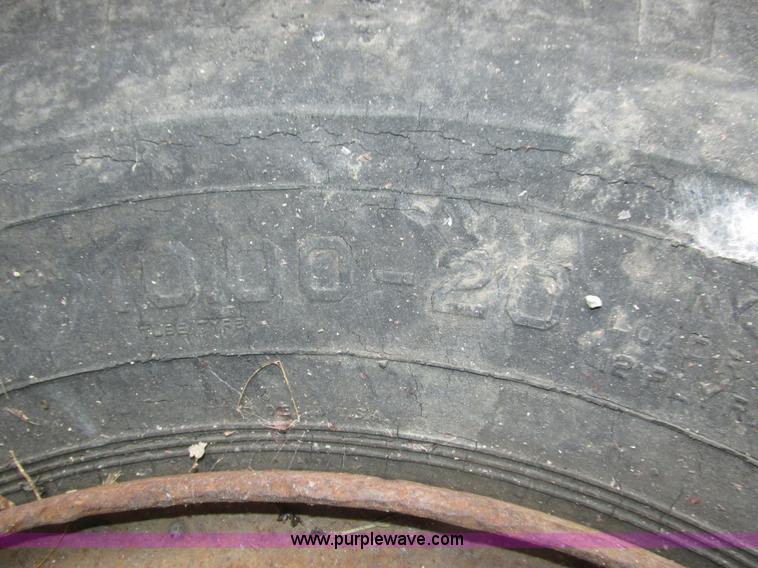 image for item AV9026 Assorted automotive parts