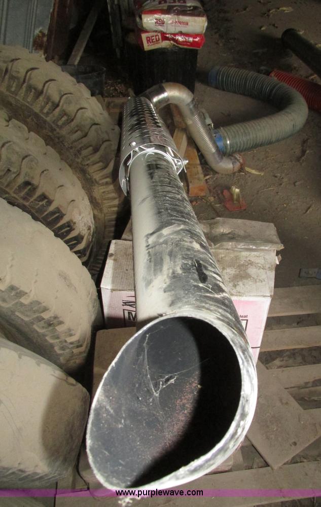 image for item AV9026 Assorted automotive parts