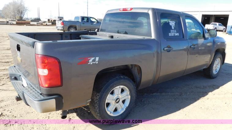 image for item AW9334 2007 Chevrolet Silverado 1500 Crew Cab pickup truck