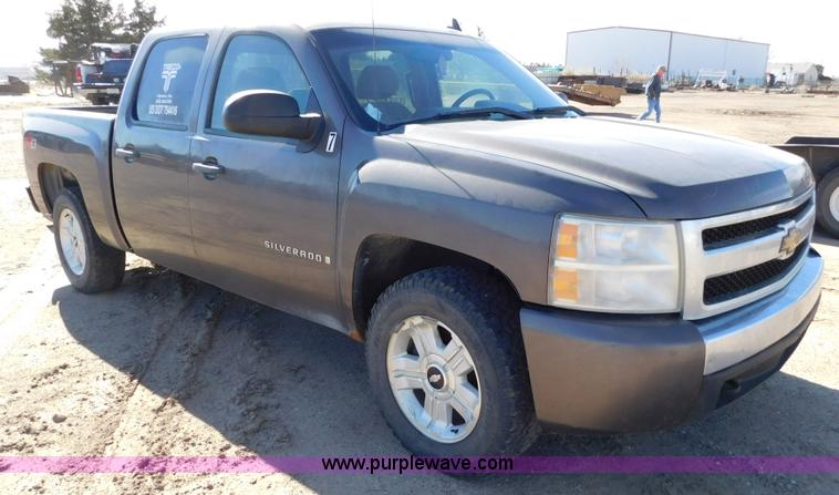 image for item AW9334 2007 Chevrolet Silverado 1500 Crew Cab pickup truck