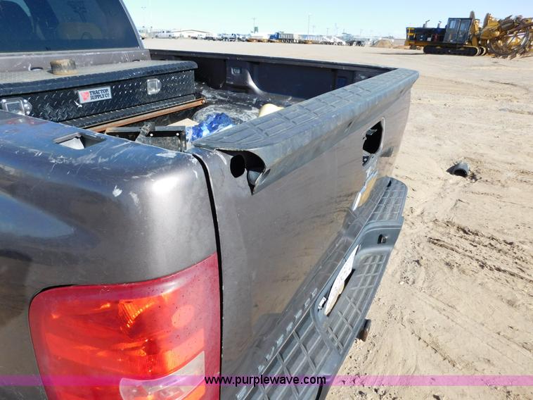 image for item AW9334 2007 Chevrolet Silverado 1500 Crew Cab pickup truck