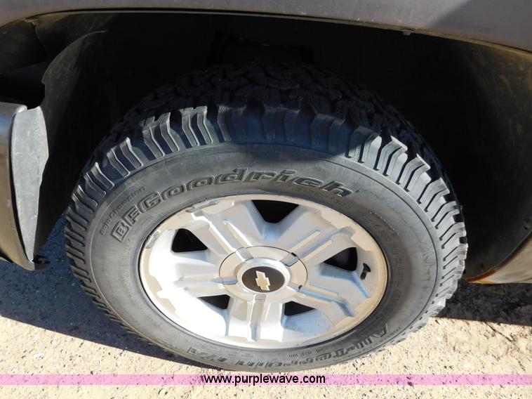 image for item AW9334 2007 Chevrolet Silverado 1500 Crew Cab pickup truck