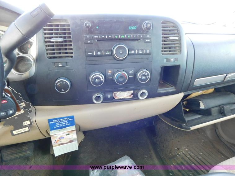 image for item AW9334 2007 Chevrolet Silverado 1500 Crew Cab pickup truck