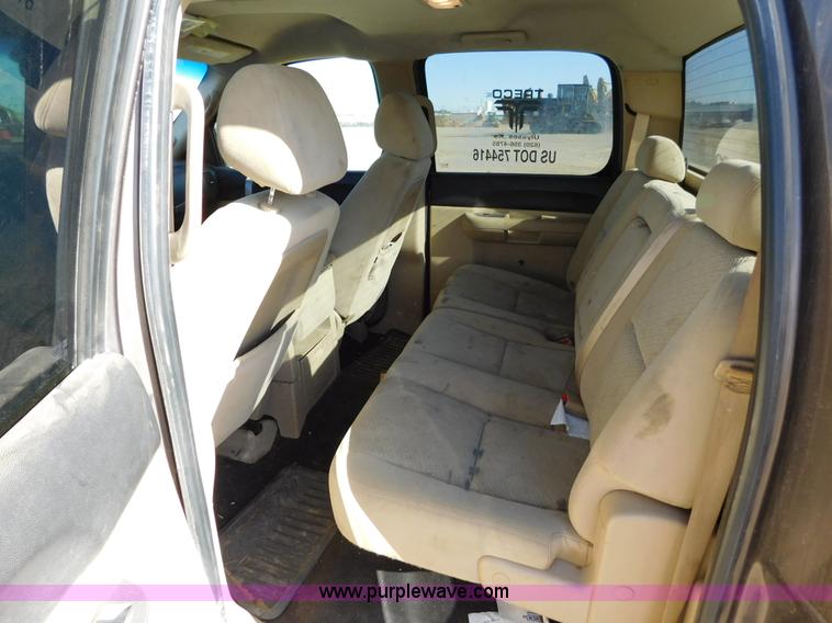 image for item AW9334 2007 Chevrolet Silverado 1500 Crew Cab pickup truck