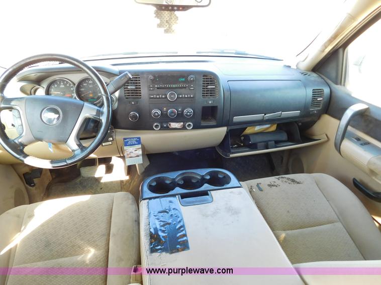 image for item AW9334 2007 Chevrolet Silverado 1500 Crew Cab pickup truck