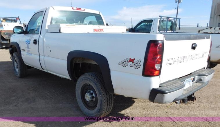 image for item AW9339 2006 Chevrolet Silverado 2500HD pickup truck