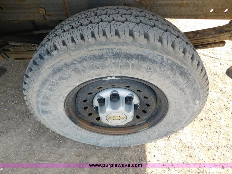 image for item AW9339 2006 Chevrolet Silverado 2500HD pickup truck