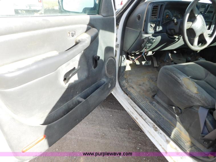 image for item AW9339 2006 Chevrolet Silverado 2500HD pickup truck