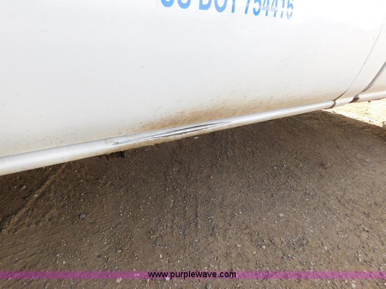 image for item AW9340 2004 Chevrolet Silverado 2500HD pickup truck