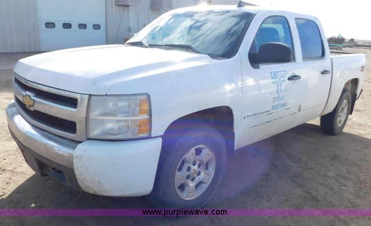 image for item AW9341 2008 Chevrolet Silverado 1500 Crew Cab pickup truck