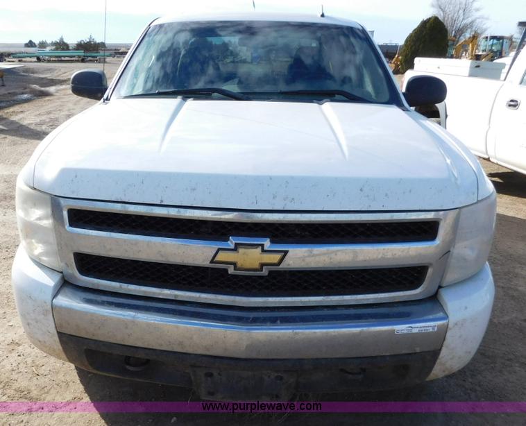image for item AW9341 2008 Chevrolet Silverado 1500 Crew Cab pickup truck