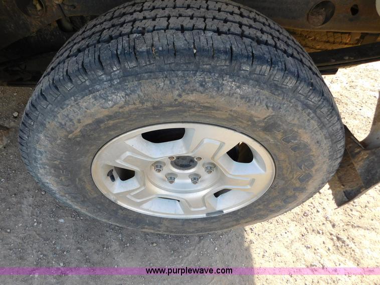 image for item AW9341 2008 Chevrolet Silverado 1500 Crew Cab pickup truck