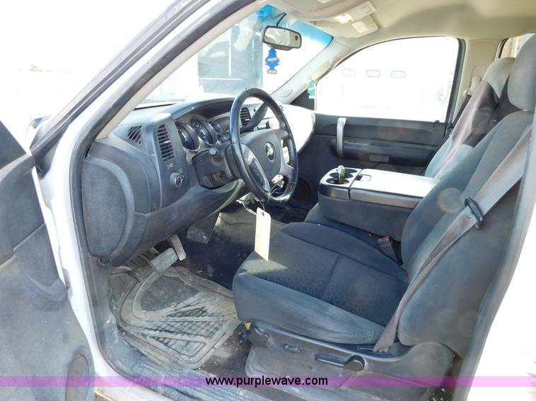 image for item AW9341 2008 Chevrolet Silverado 1500 Crew Cab pickup truck