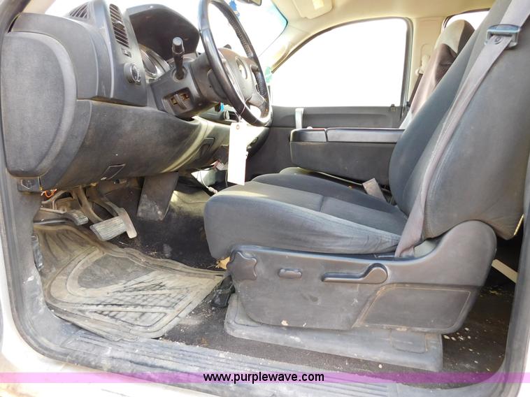 image for item AW9341 2008 Chevrolet Silverado 1500 Crew Cab pickup truck