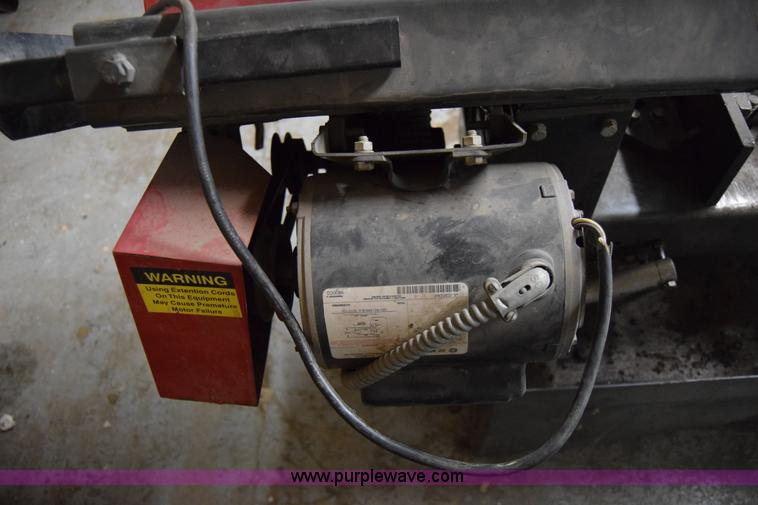 image for item BK9845 Ramco RS-90P metal cutting band saw