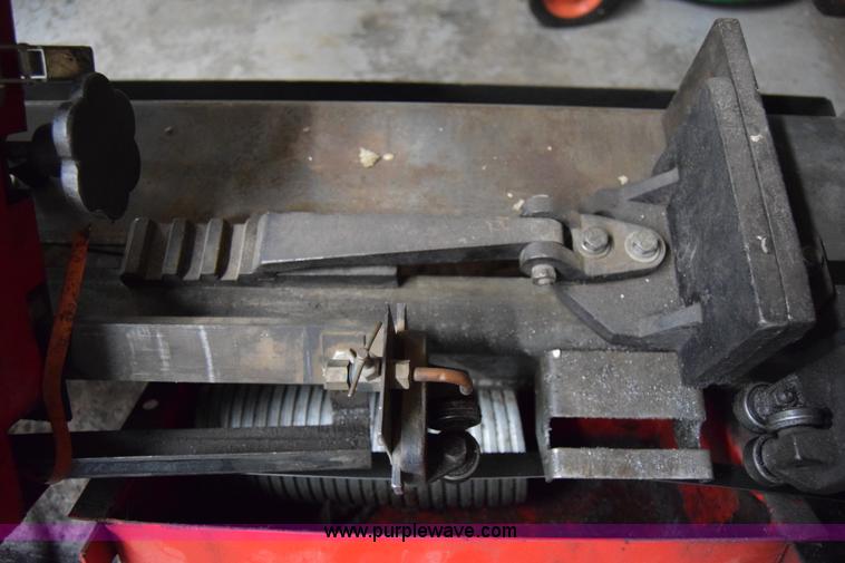 image for item BK9845 Ramco RS-90P metal cutting band saw