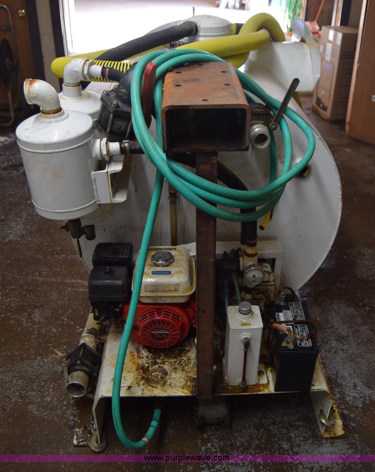 image for item BO9674 280 gallon slide-in steel vacuum slurry tank