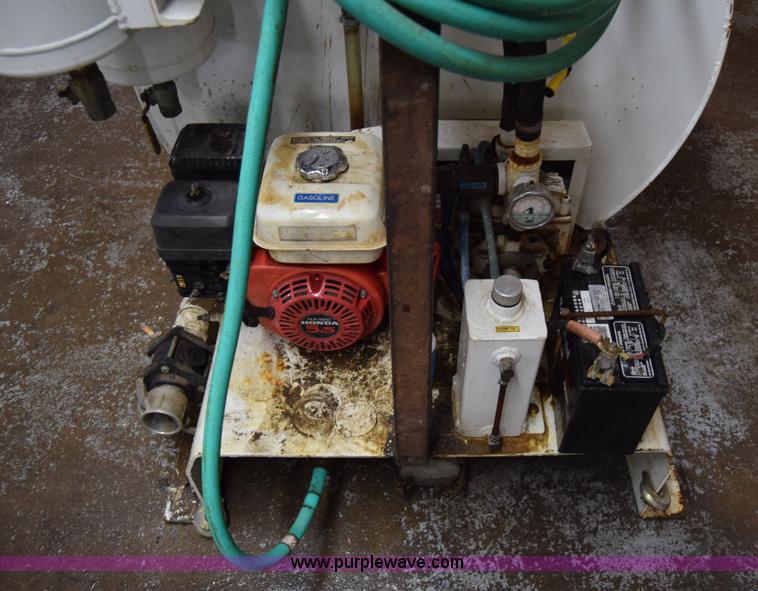 image for item BO9674 280 gallon slide-in steel vacuum slurry tank