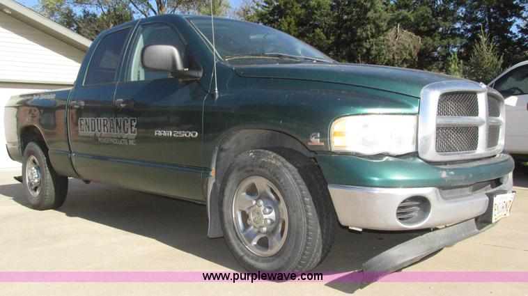 image for item H1063 2003 Dodge Ram 2500 SLT Quad Cab pickup truck