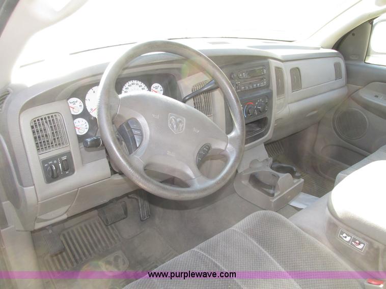 image for item H1063 2003 Dodge Ram 2500 SLT Quad Cab pickup truck