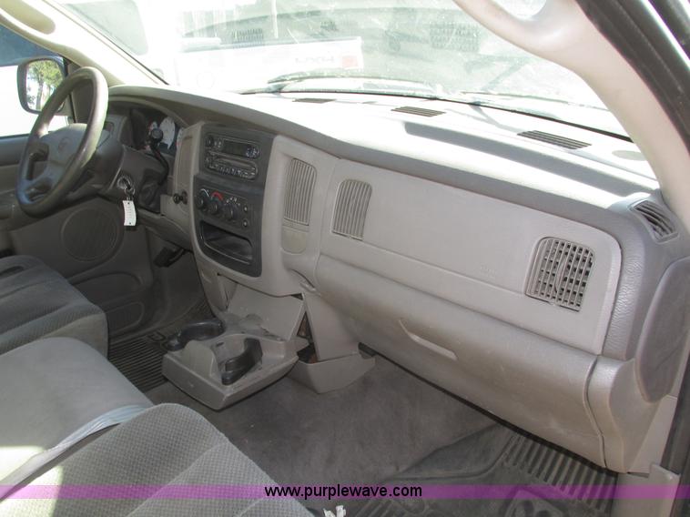 image for item H1063 2003 Dodge Ram 2500 SLT Quad Cab pickup truck