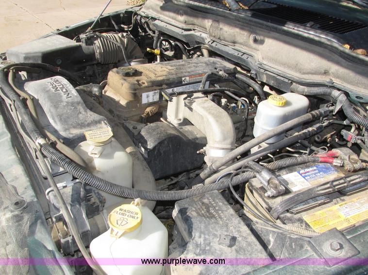 image for item H1063 2003 Dodge Ram 2500 SLT Quad Cab pickup truck