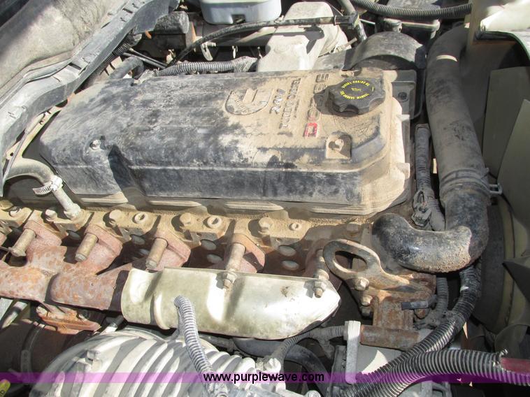 image for item H1063 2003 Dodge Ram 2500 SLT Quad Cab pickup truck