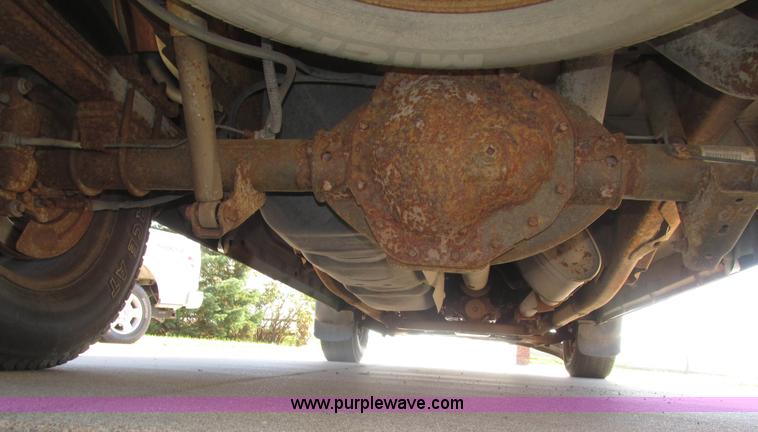 image for item H1063 2003 Dodge Ram 2500 SLT Quad Cab pickup truck