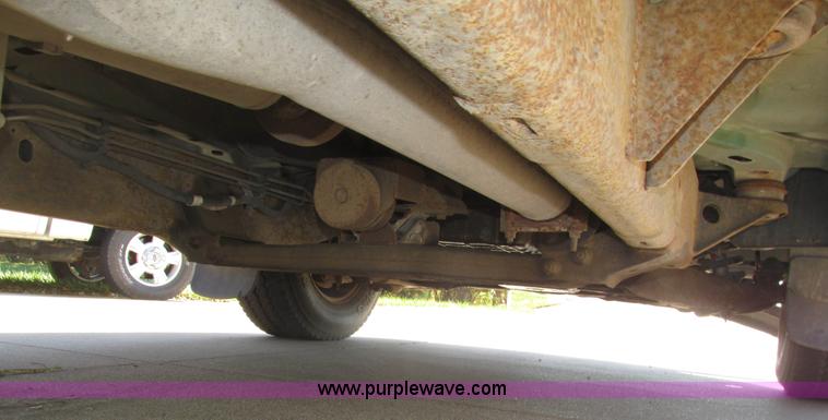 image for item H1063 2003 Dodge Ram 2500 SLT Quad Cab pickup truck