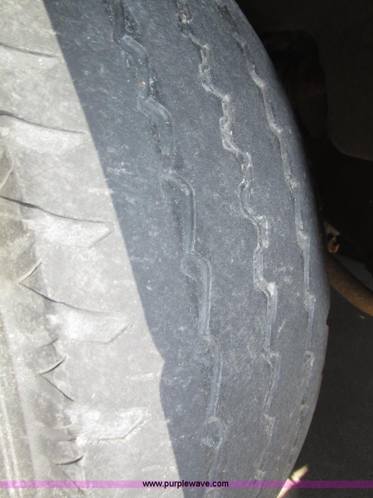 image for item H1063 2003 Dodge Ram 2500 SLT Quad Cab pickup truck