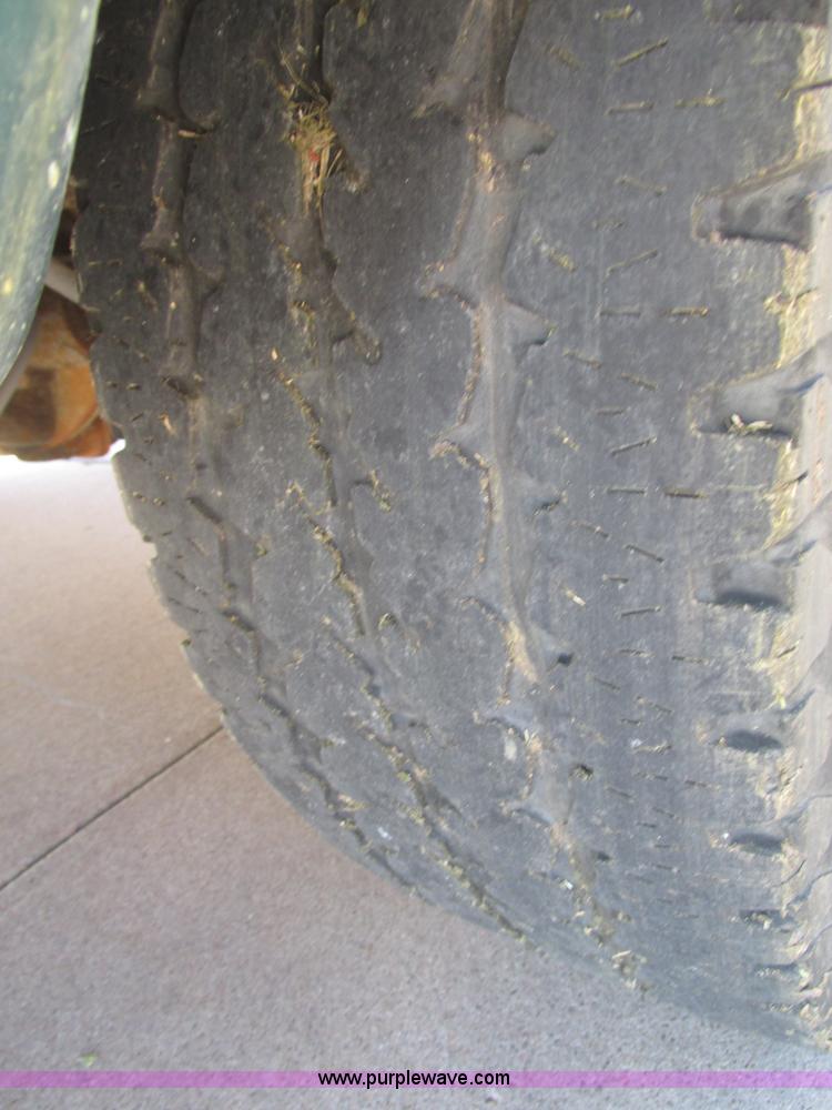 image for item H1063 2003 Dodge Ram 2500 SLT Quad Cab pickup truck