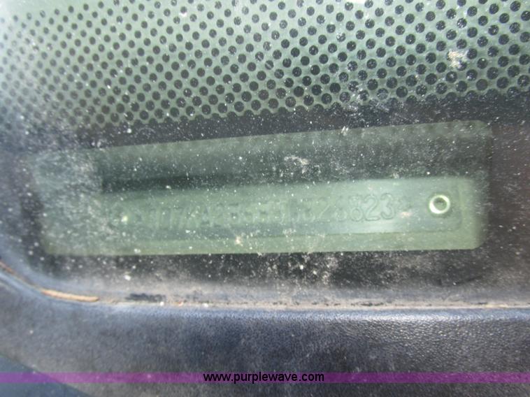 image for item H1063 2003 Dodge Ram 2500 SLT Quad Cab pickup truck