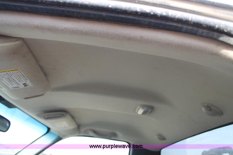 image for item J1345 2006 Chevrolet Silverado 1500 pickup truck