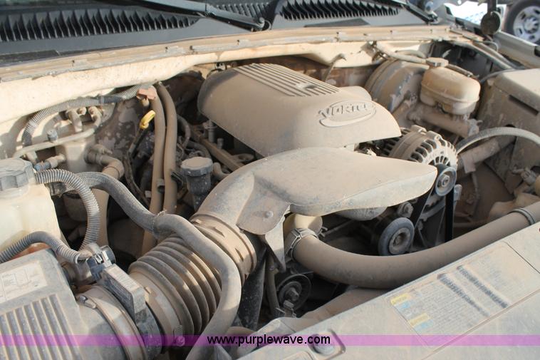 image for item J1345 2006 Chevrolet Silverado 1500 pickup truck