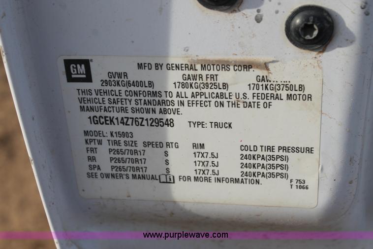 image for item J1345 2006 Chevrolet Silverado 1500 pickup truck