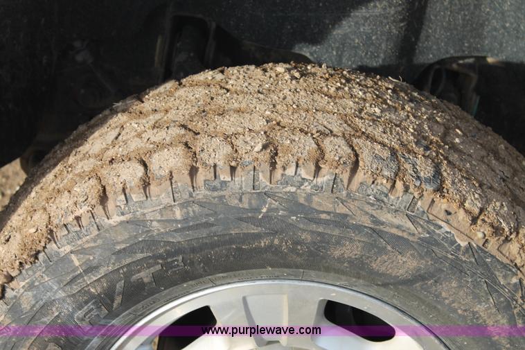 image for item J1346 2010 Chevrolet Silverado 2500HD Crew Cab pickup truck