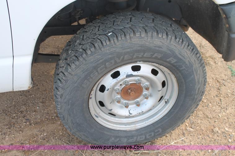 image for item J1347 2008 Dodge Ram 2500 Quad Cab pickup truck