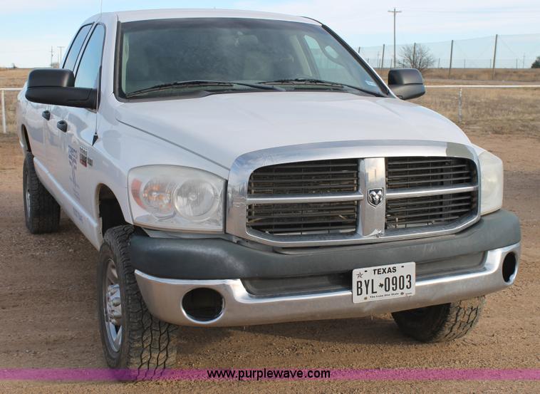 image for item J1348 2008 Dodge Ram 2500 Quad Cab pickup truck