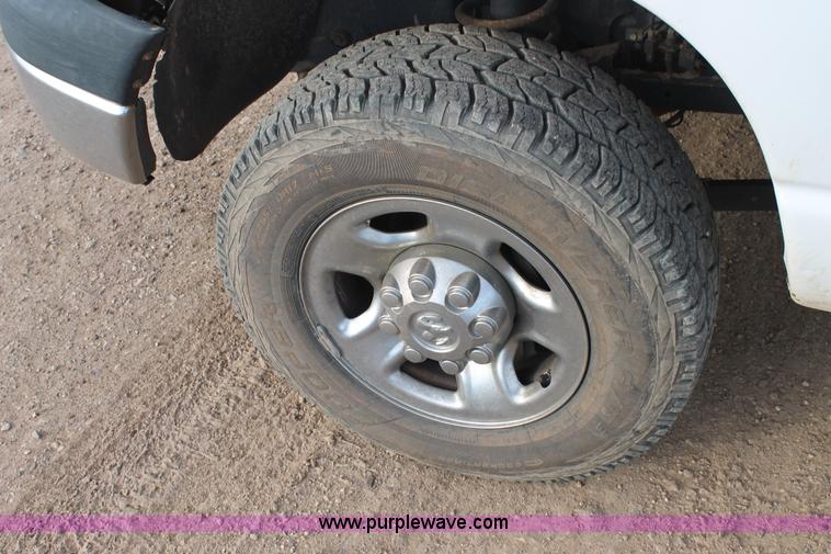 image for item J1348 2008 Dodge Ram 2500 Quad Cab pickup truck